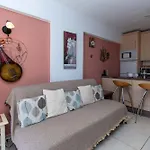 Santa Maria 30 - One Bed With Pool And Sea View Apartmán