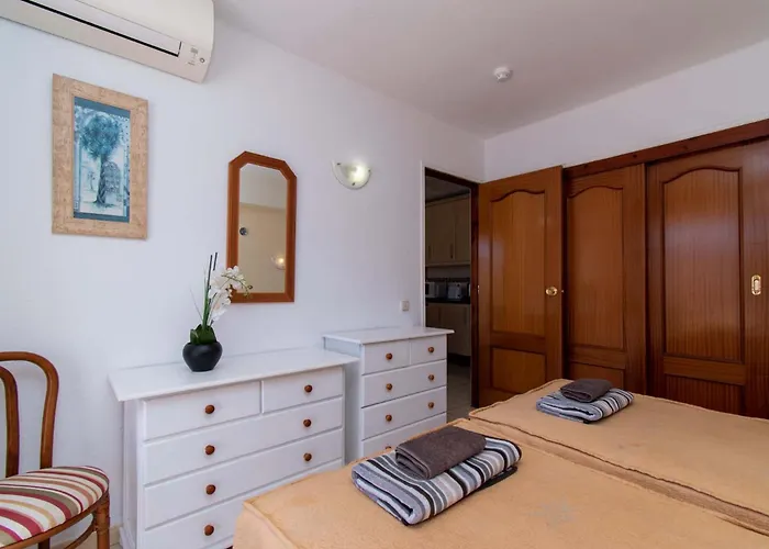 Santa Maria 30 - One Bed With Pool And Sea View أذيخي