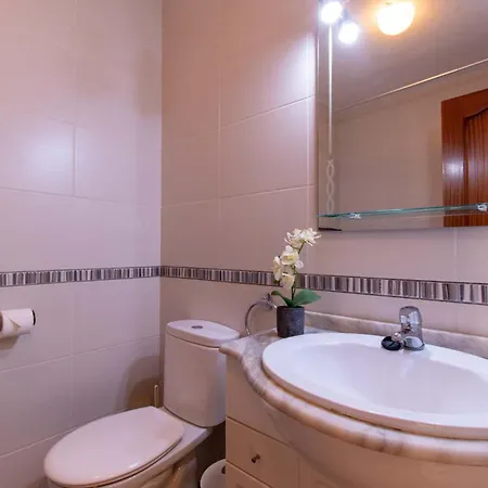Santa Maria 30 - One Bed With Pool And Sea View Апартаменты