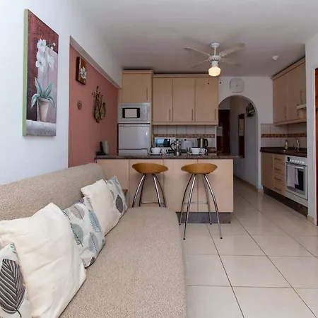 Santa Maria 30 - One Bed With Pool And Sea View